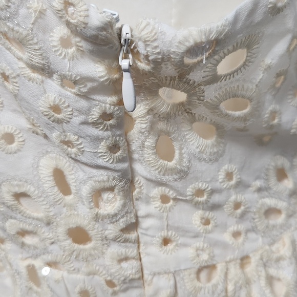 Desigual Swiss Embroidery Dress - Picture 9 of 10